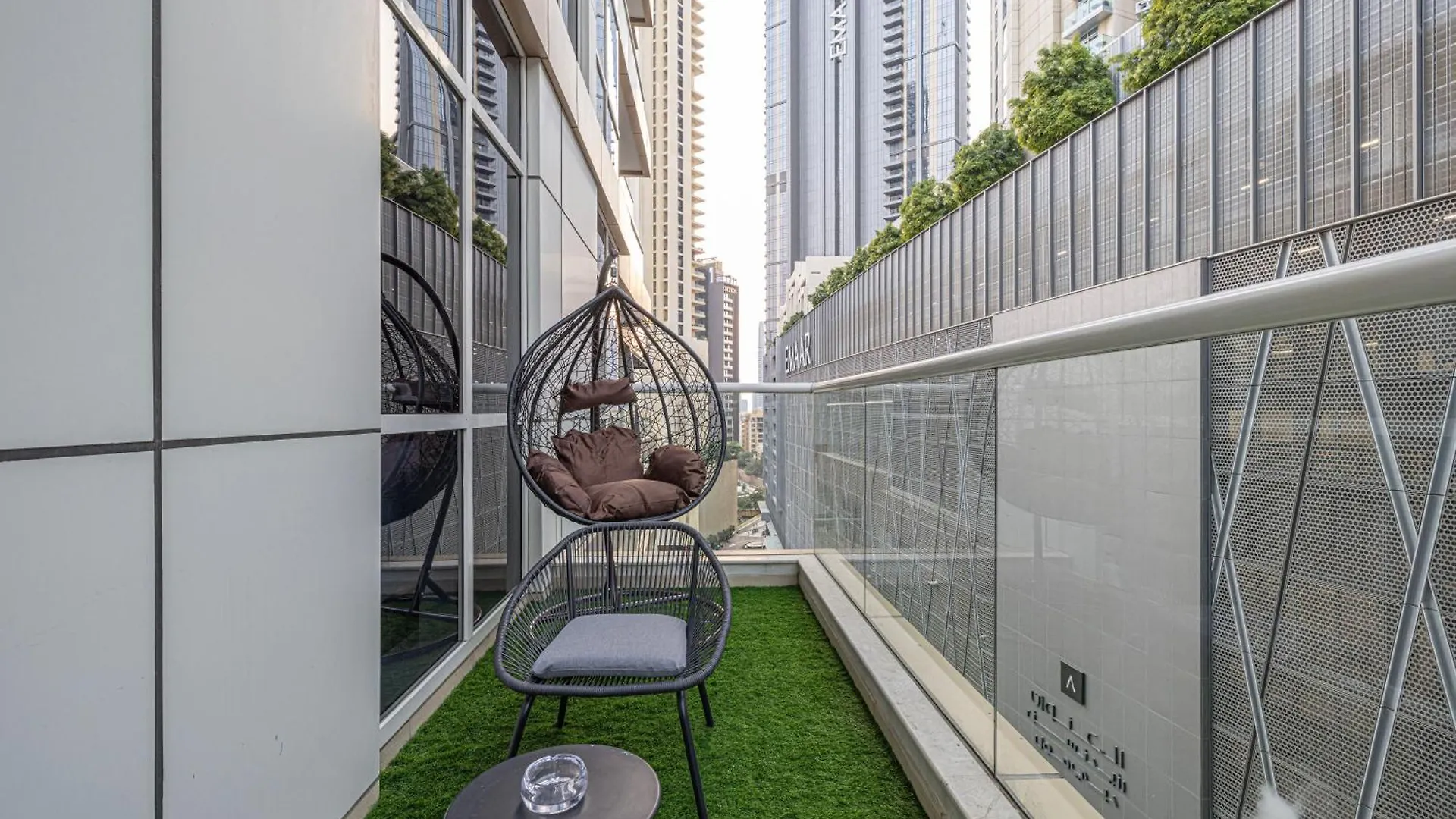 3Br Luxury Escape At Mon Reve I Access To Pool And Gym Apartment Dubai United Arab Emirates