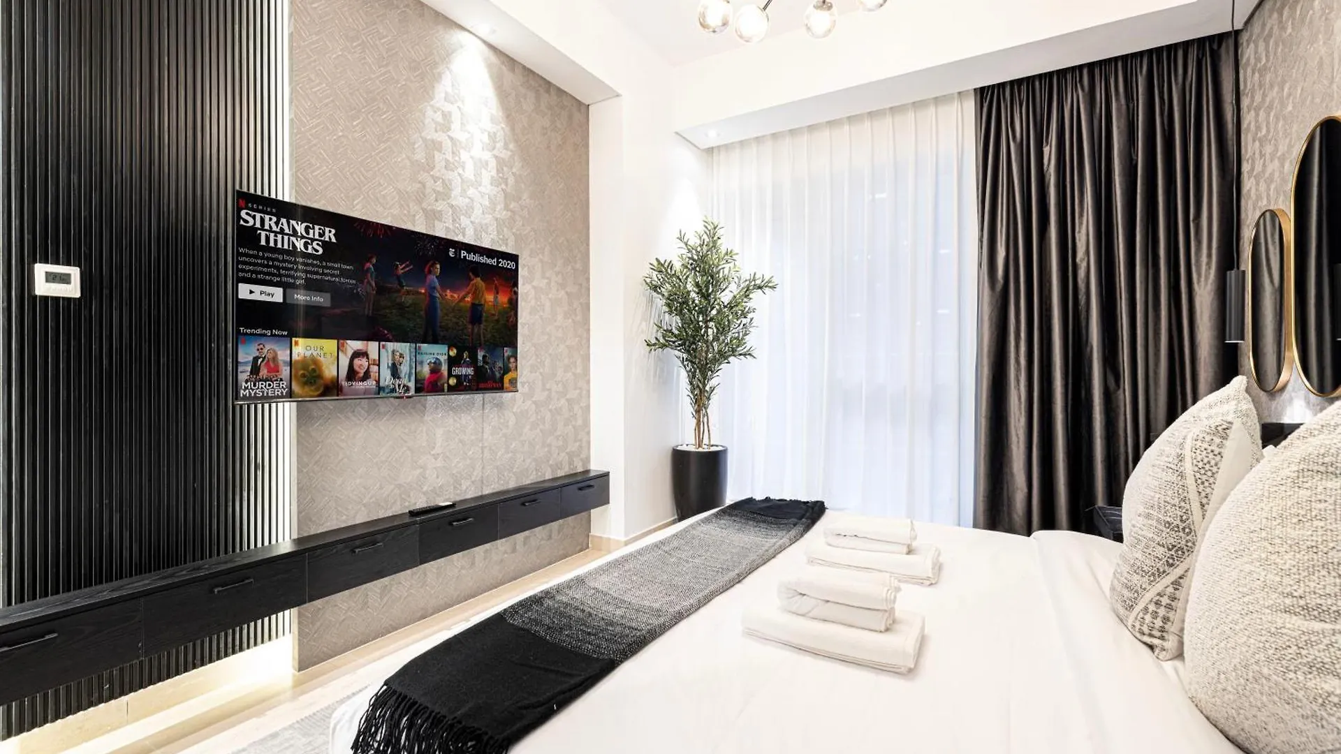 3Br Luxury Escape At Mon Reve I Access To Pool And Gym Apartment Dubai