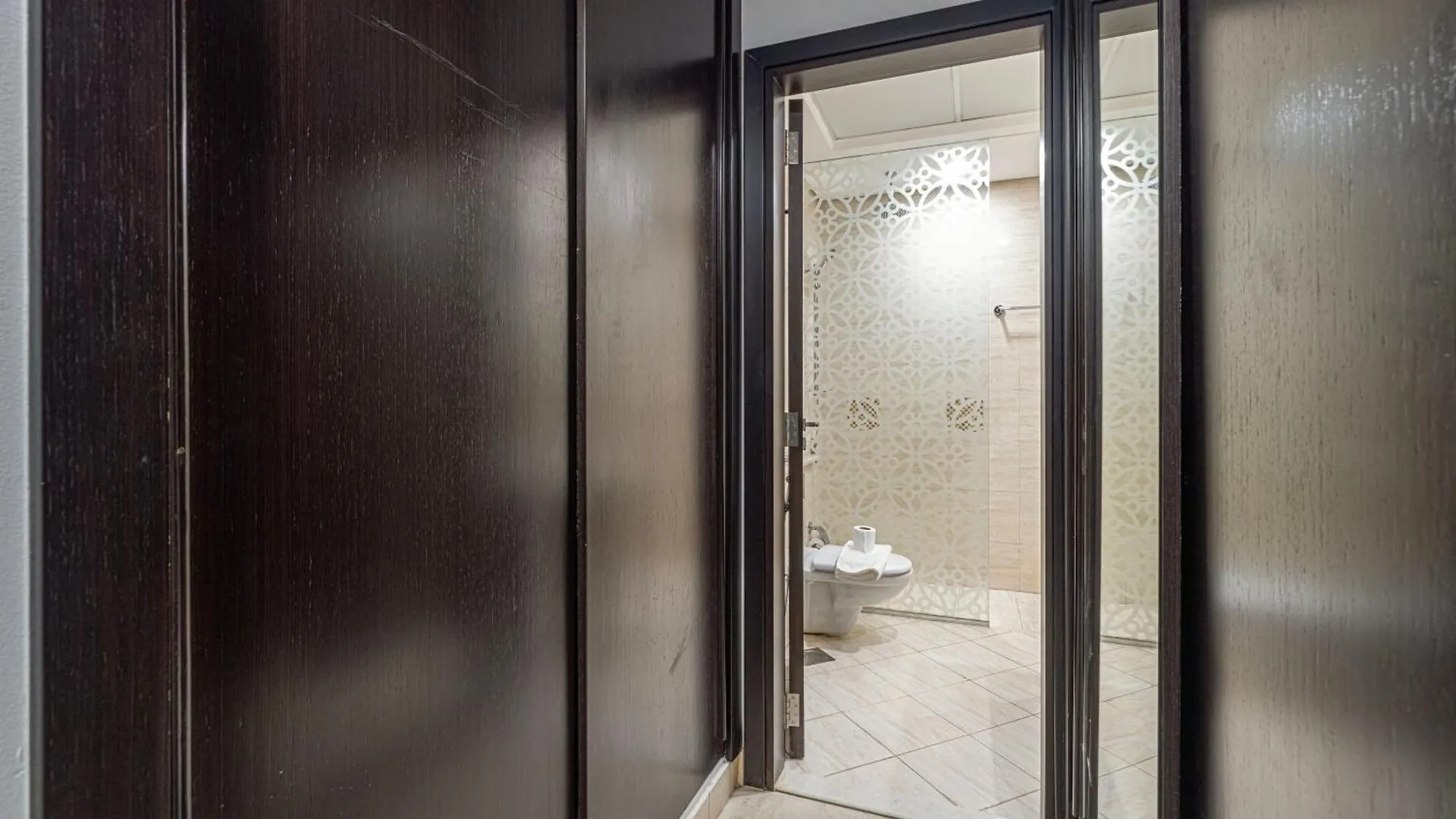 3Br Luxury Escape At Mon Reve I Access To Pool And Gym Apartment Dubai