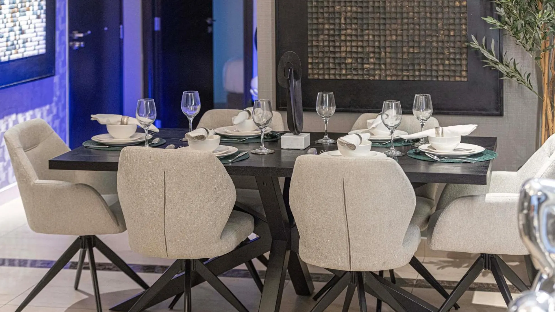 3Br Luxury Escape At Mon Reve I Access To Pool And Gym Apartment Dubai