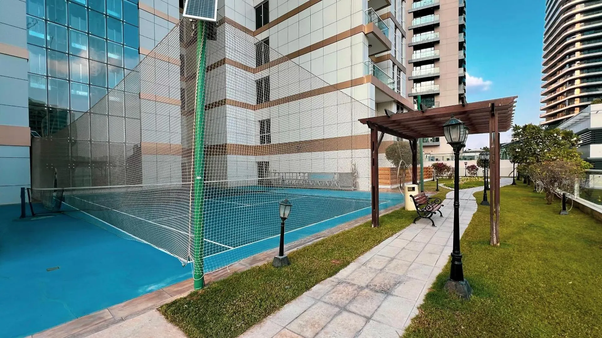 3Br Luxury Escape At Mon Reve I Access To Pool And Gym Apartment Dubai